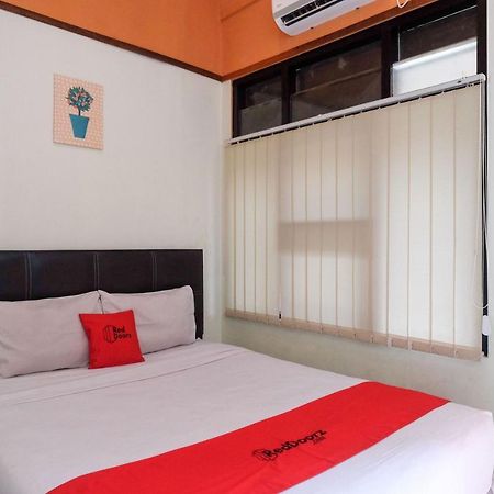Reddoorz Near Lotte Mart Maguwoharjo Yogyakarta Hotel Exterior photo