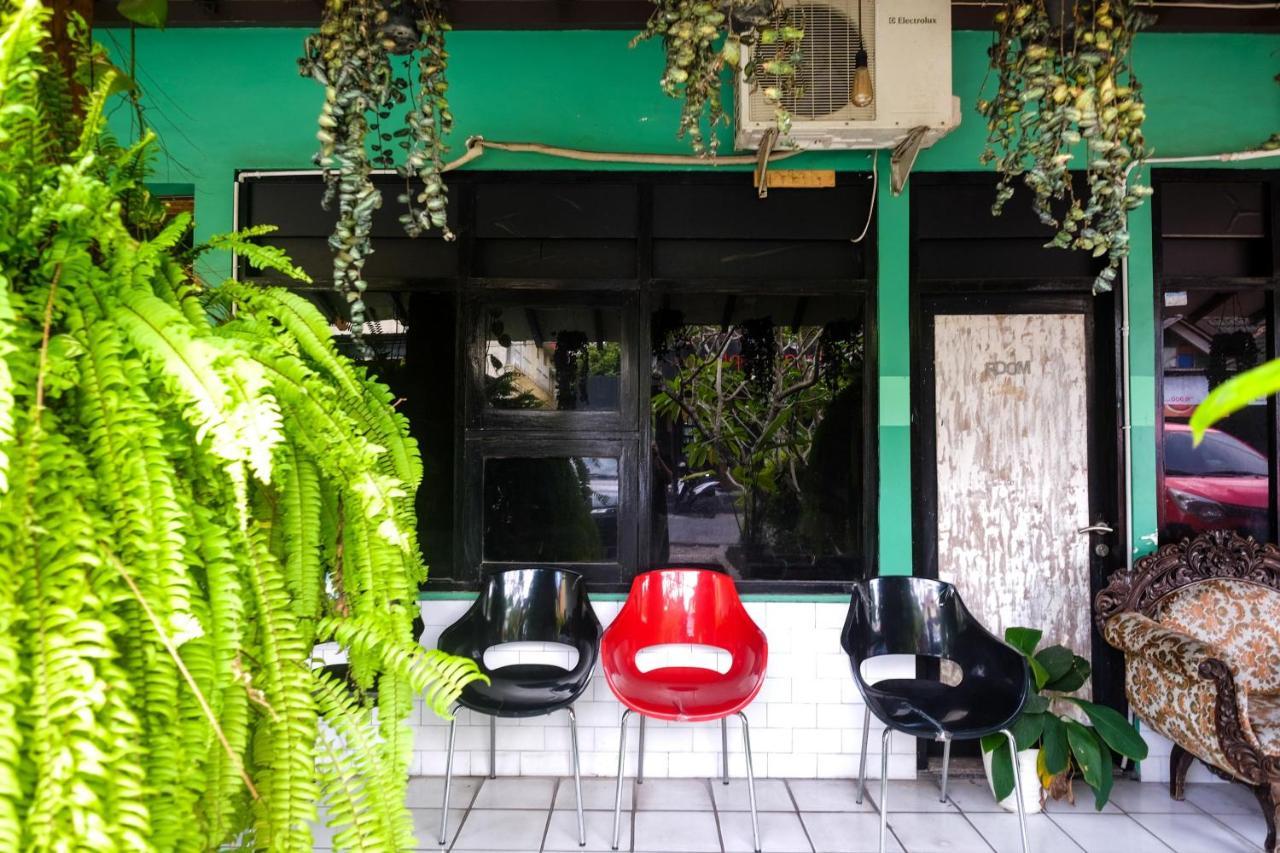 Reddoorz Near Lotte Mart Maguwoharjo Yogyakarta Hotel Exterior photo